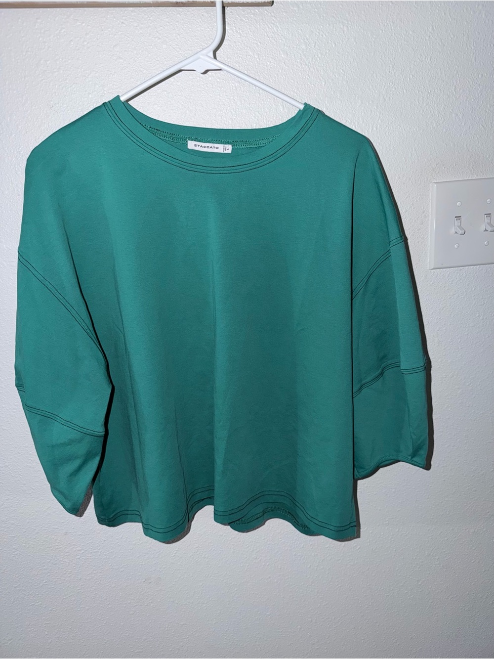 Staccato Relaxed Boxy Crewneck Top NWOT